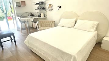 1 Schlafzimmer, BĂŒgeleisen/BĂŒgelbrett, kostenloses WLAN, BettwĂ€sche