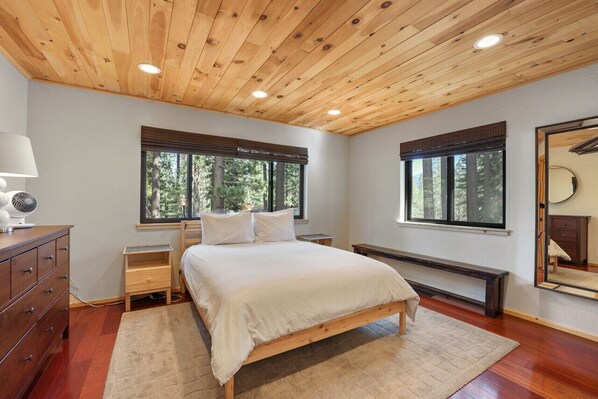 3 chambres, bureau, lit de bébé portatif, accès au Wi-Fi (inclus)