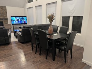 Dining - Home in amenity filled Hideout community with hot tub, fire pit, theater room!  (Lake Ariel)