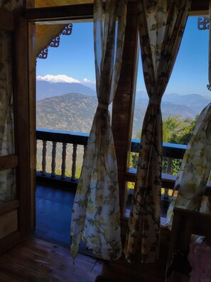 Interior - Where mountains meet hospitality: Welcome to Solitude in Himalayas (Darjeeling)