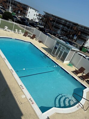 Pool - Great 2 Bedroom, 1 bath within walking distance to beach and boardwalk (Ocean City)