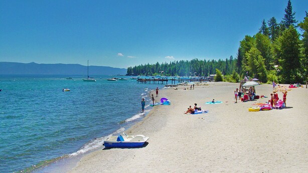 Beach - Pine Cone Lodge-3 bedroom, 2.5 bath home, large backyard, walk to Chambers (Tahoma)