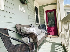 Terrace/patio - Entire home, filled with beauty! (Candor)