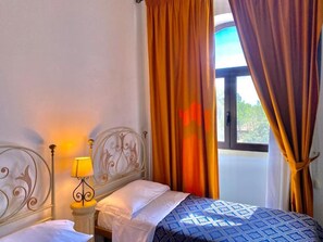 10 bedrooms - Quadruple Room - Calimerita (Puglia)