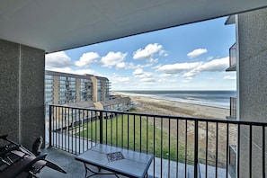 Property grounds - Incredible Views with this 1 Bedroom Ocean Front Sea Colony Resort Condo! Pool, Fitness Center, Private Beach, Tennis, WIFI, and more! (Bethany Beach)