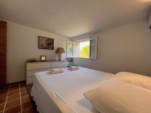 1 Schlafzimmer, Bügeleisen/Bügelbrett, kostenloses WLAN, Bettwäsche