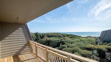 Townhome, 4 Bedrooms | Property grounds