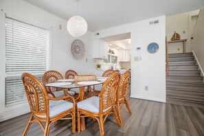 Townhome, 4 Bedrooms | Dining