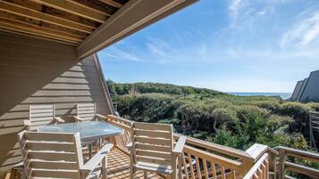Townhome, 4 Bedrooms | Outdoor dining