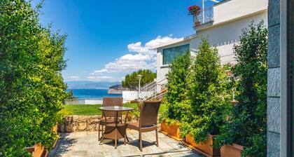 AMORE RENTALS- Villa Sacco with Private Swimming Pools, Sea View, Ideal for a Luxury Holiday