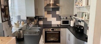 Captivating 2-bed Cottage in Grewelthorpe