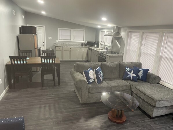 Smart TV - Cozy Home near the Beautiful Bay River (Vandemere)