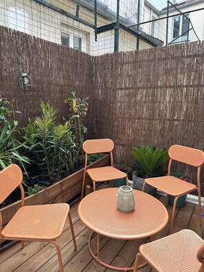 ディナーに営業 (フランス料理)