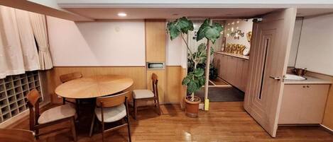 Coin salon dans le hall