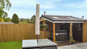 Bain à remous extérieur