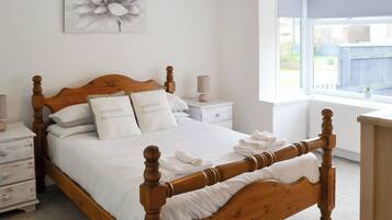 2 bedrooms, free WiFi, bed sheets