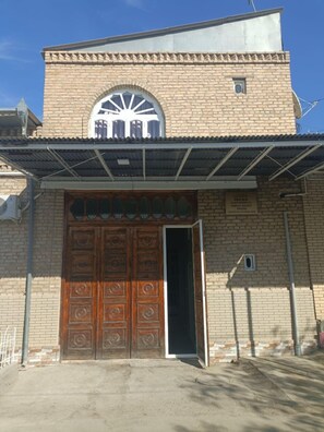 Exterior - ISFAN (Bukhara)