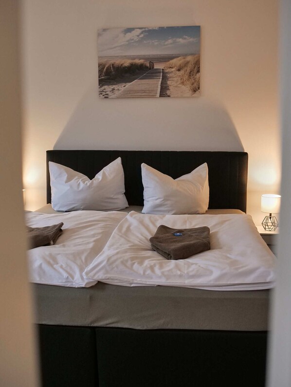 1 chambre, fer et planche à repasser, lit parapluie, Wi-Fi gratuit