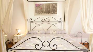 2 chambres, fer et planche Ă repasser, Wi-Fi gratuit, draps fournis