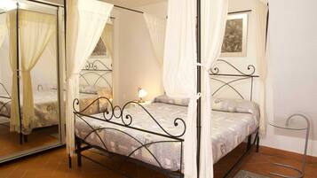 2 chambres, fer et planche Ă repasser, Wi-Fi gratuit, draps fournis