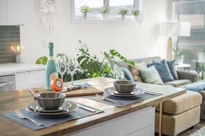 Design Condo | Dining room