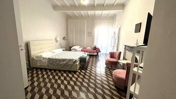 1 camera, Wi-Fi, lenzuola