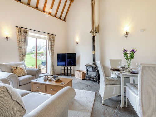 Chapel Barn - UK46738