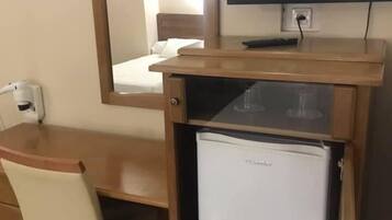 Standard Room, Private Bathroom | 1 bedroom, free WiFi