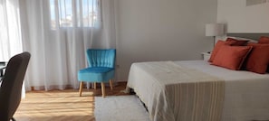 2 bedrooms, iron/ironing board, WiFi, bed sheets - Ático en la Costa del sol a 15 Minutos de la Playa .en Tercera Planta sin Ascens (Arenas)
