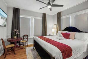 2 bedrooms, iron/ironing board, bed sheets