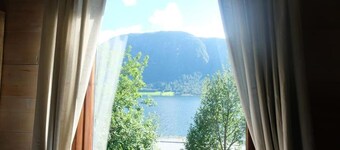 Lake View Holiday Apartments