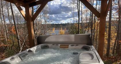 Hot tub - Great views - close to PRNL - private