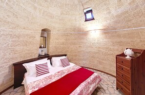 4 bedrooms, free WiFi