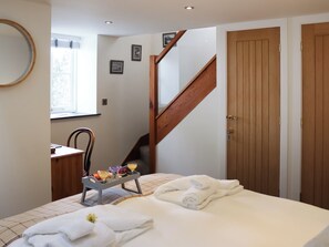 2 quartos, Wi-Fi de cortesia, roupa de cama