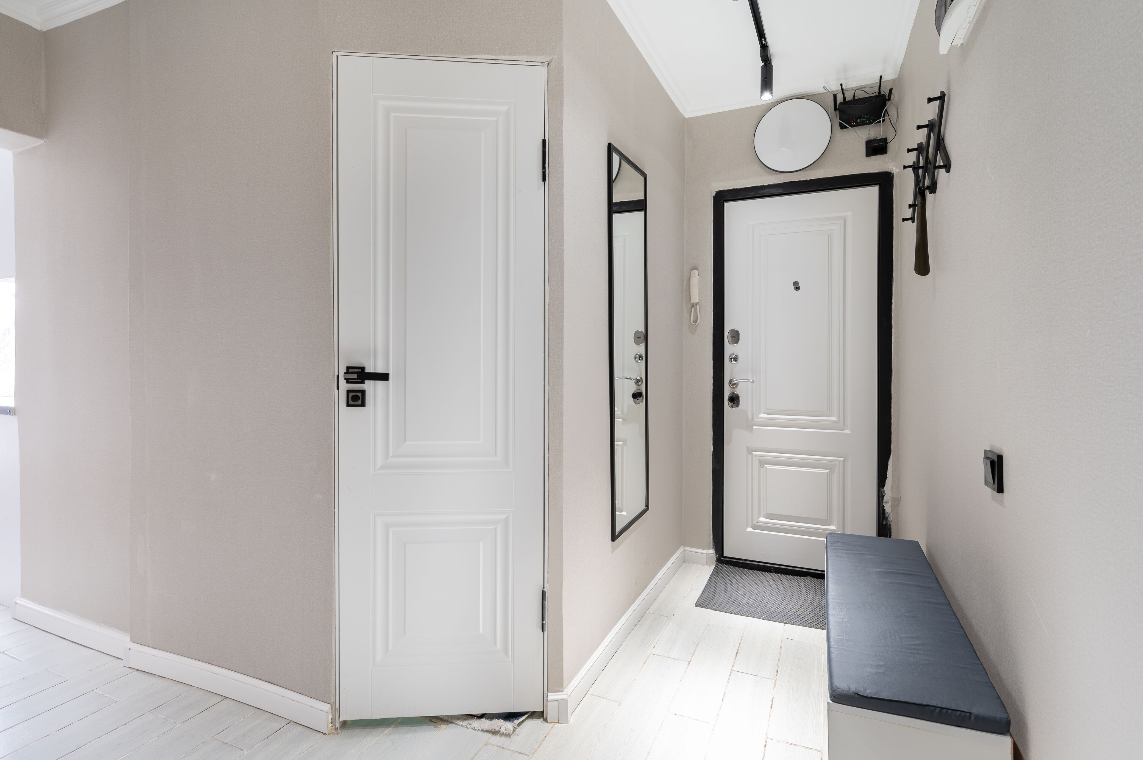 Poreamme, hiustenkuivaaja, bidee, pyyhkeet