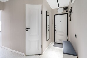 Poreamme, hiustenkuivaaja, bidee, pyyhkeet