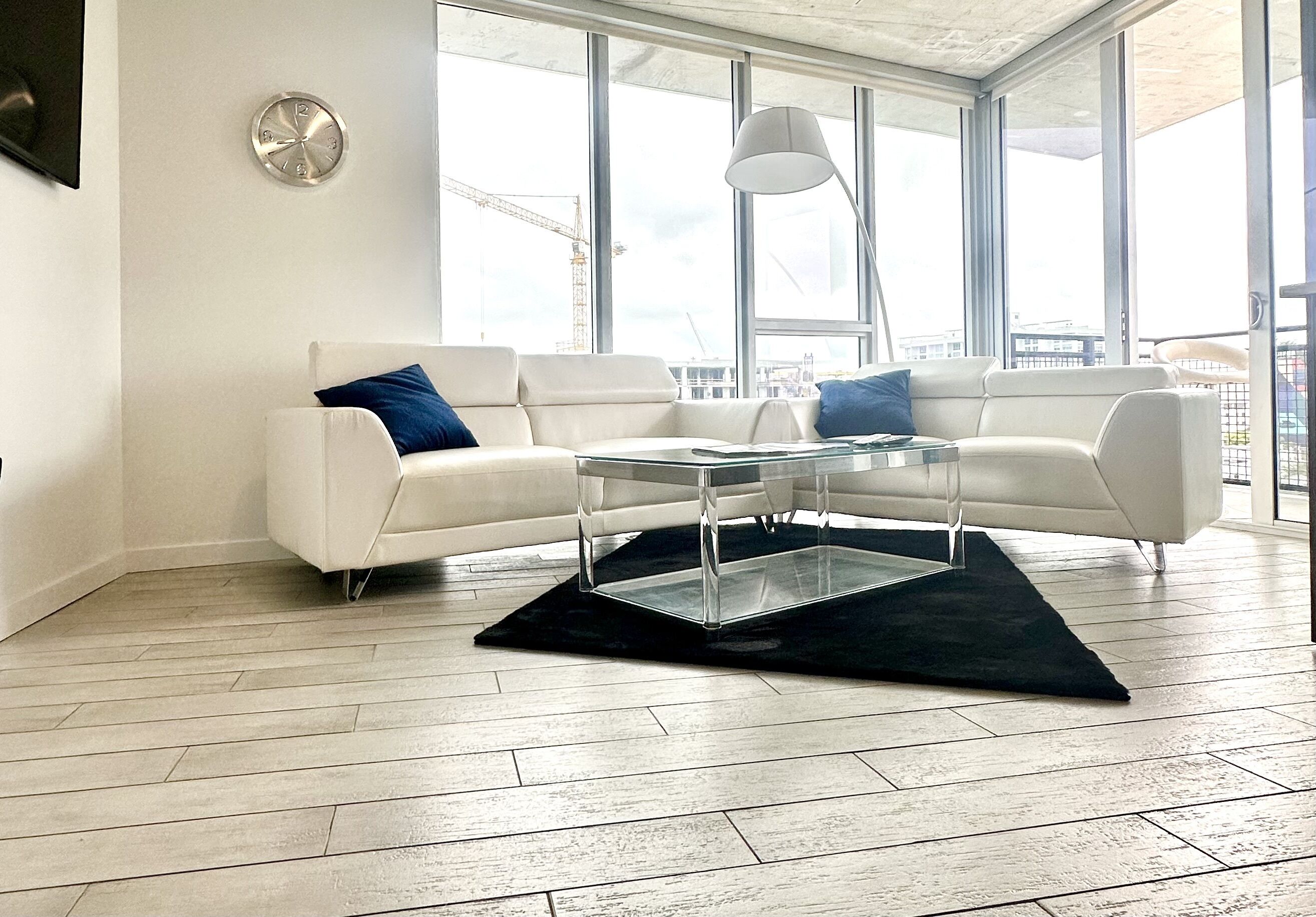 Miami Modern & Spacious 2/2 