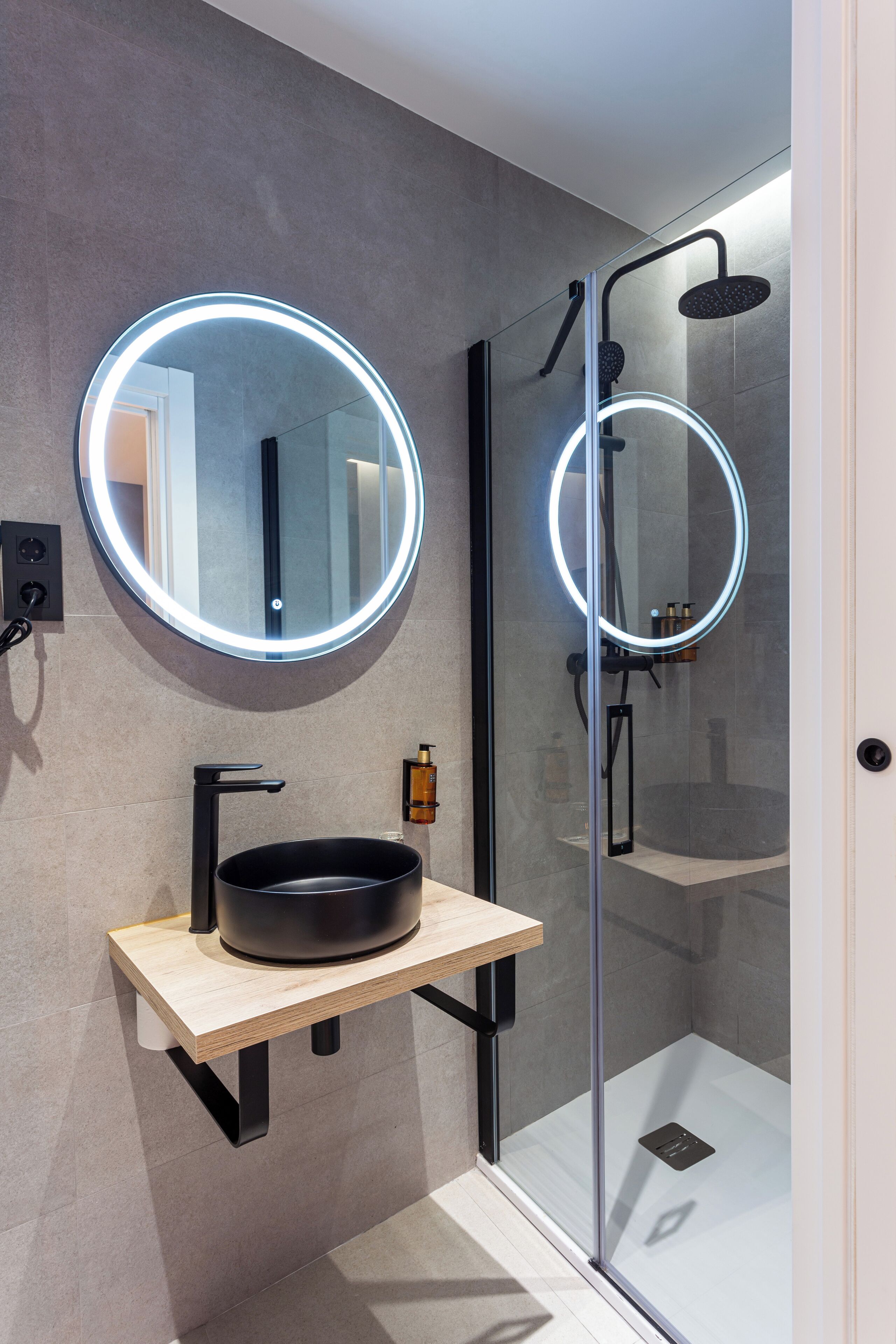 Photo - Casual Fuentes