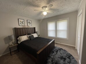 3 chambres, fer et planche à repasser, Wi-Fi, literie fournie