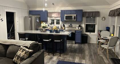 On MA’s largest recreational pond. 45 minutes from Boston, Cape Cod & Providence