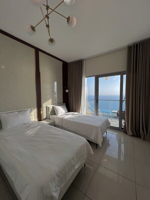 2 bedrooms, bed sheets