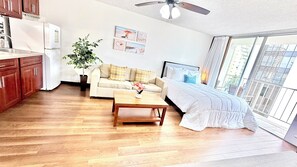 1 habitación, tabla de planchar con plancha, wifi gratis y ropa de cama 