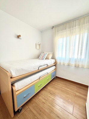 2 bedrooms, desk, iron/ironing board, travel cot - Flat Tarajal SeaView in Mesa del Mar, Tacoronte Tenerife (CN)