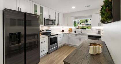 Stroll to Downtown Alpharetta & Avalon Shops