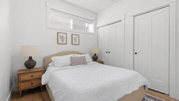 1 bedroom, in-room safe, iron/ironing board, free WiFi