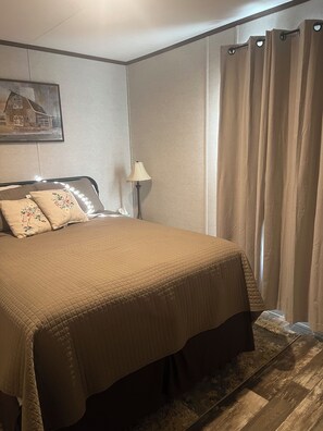 2 chambres, bureau, fer et planche à repasser, Wi-Fi gratuit