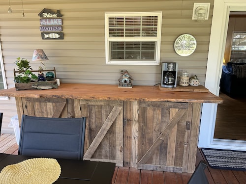 "Reel Escape" in White Oak Shores 