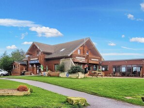 Exterior - 2 bedroom accommodation in Felton, near Amble (Felton, near Amble)