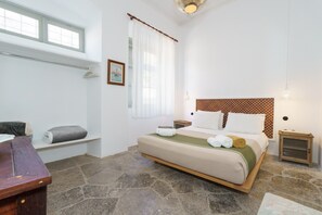 Suite, Garden Area | Living area | 42-inch Smart TV with digital channels, Netflix, streaming services