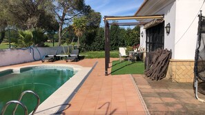 Pool - Preciosa villa con vistas al campo golf  con piscina privada. (El Portil)
